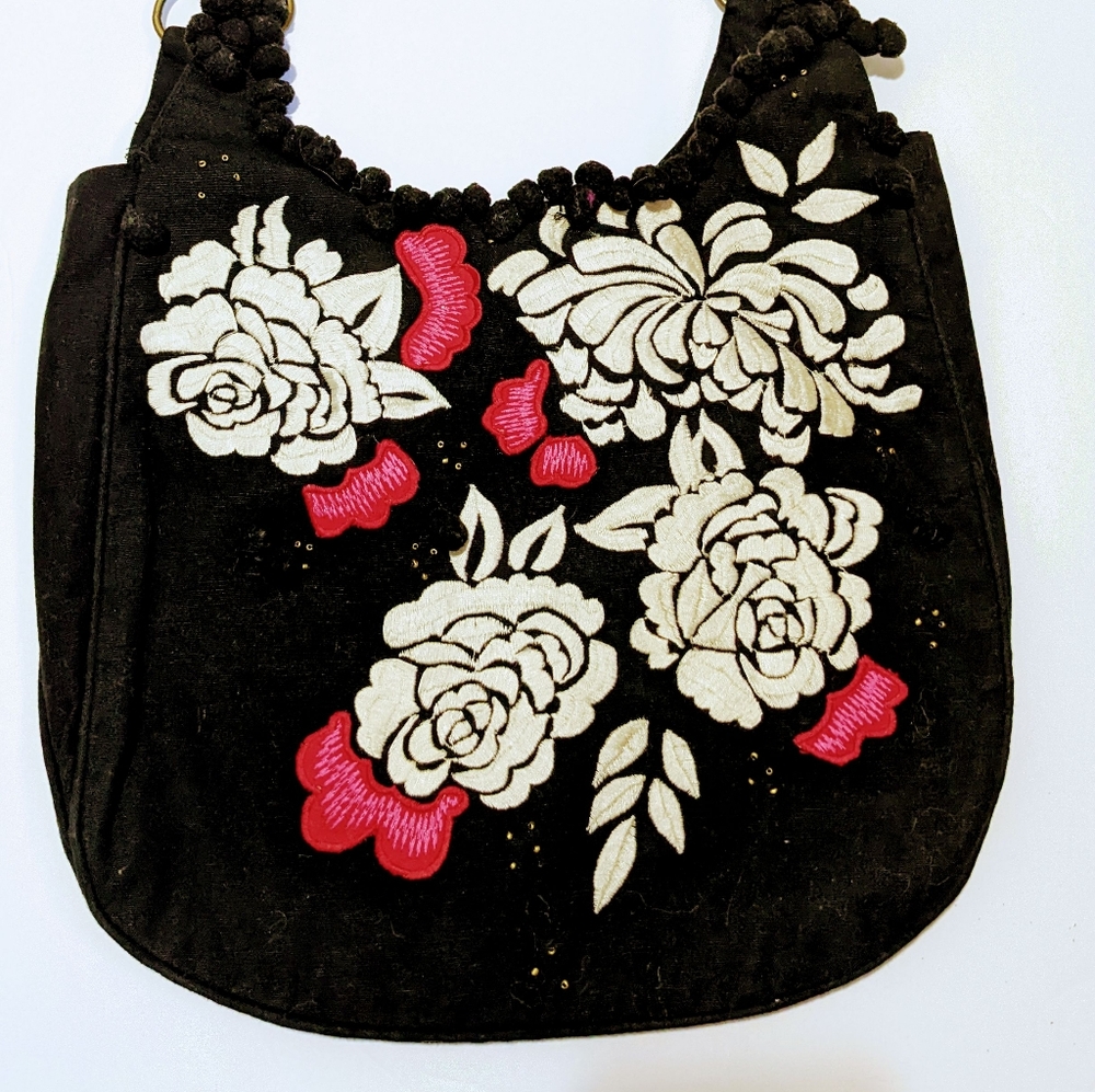 Black lightweight shoulder bag with embroidered flowers